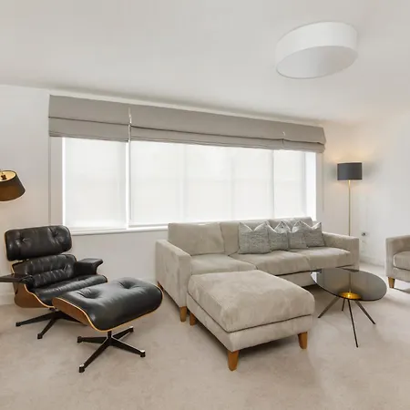 Mount Vale 4 Bedroom Luxury & Free Parking Vakantiehuis *