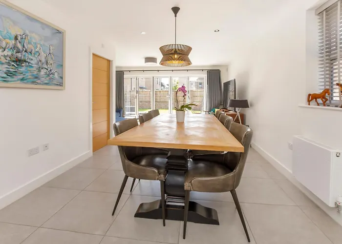 Holiday home Mount Vale 4 Bedroom Luxury & Free Parking *