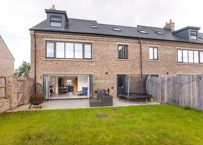 Mount Vale 4 Bedroom Luxury & Free Parking York